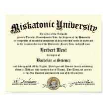 Diploma universitario miskatónico