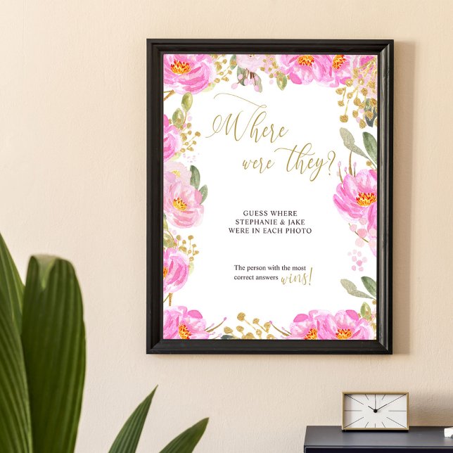 Póster ¿Dónde Estaban Los Bodas De Flores Rosadas En La D (Where were they wedding shower photo game poster from my Pink and Gold Watercolor Floral Collection)