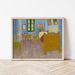 Póster Dormitorio en Arles | Vincent Van Gogh<br><div class="desc">Dormitorio en Arles (1889) del artista post-impresionista holandés Vincent Van Gogh. La pintura original de arte fino es un óleo sobre lienzo que representa una escena interior del dormitorio de Vincent en Arles desde una perspectiva inusual y retorcida. El uso brillante y audaz del color en esta pieza es típico...</div>