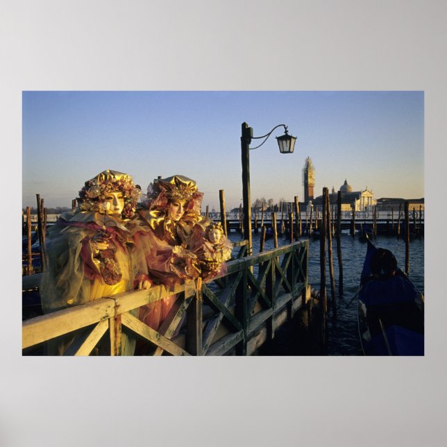 Póster Dos personas en máscaras de carnaval, Venecia (Ita (Frente)