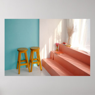Póster Dos taburetes amarillos de bar de madera