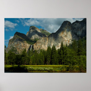 Póster Dramatic View Of Yosemite Valley From The Gates