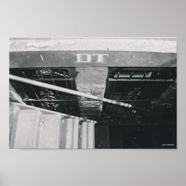 Póster DT en el centro de Atenas (Frente)