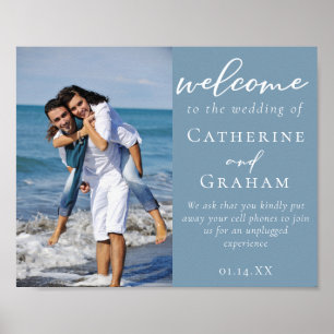 Póster Dusty Blue Coastal Couple Foto Boda Bienvenida