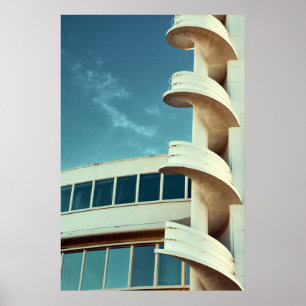 Póster Edificio Art Déco con escaleras en espiral