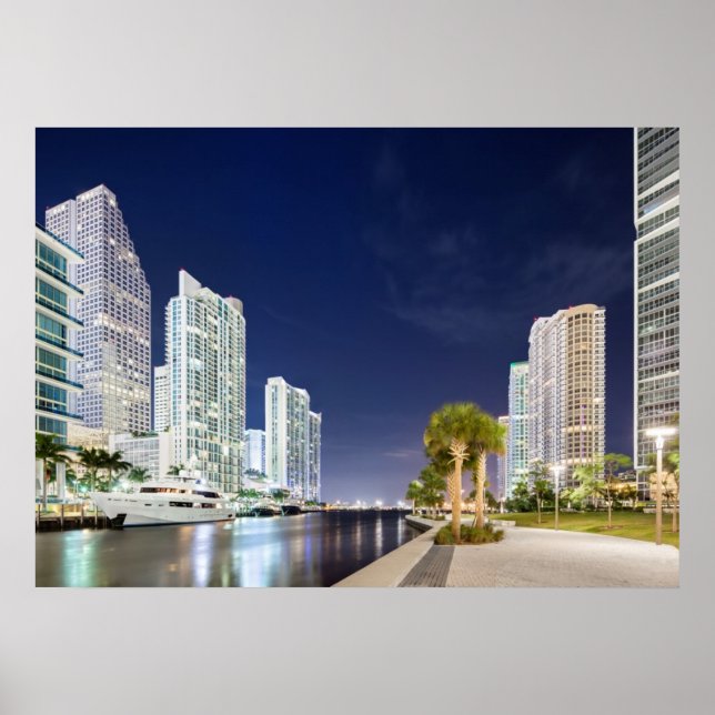 Póster Edificios a lo largo del paseo fluvial del río Mia (Frente)