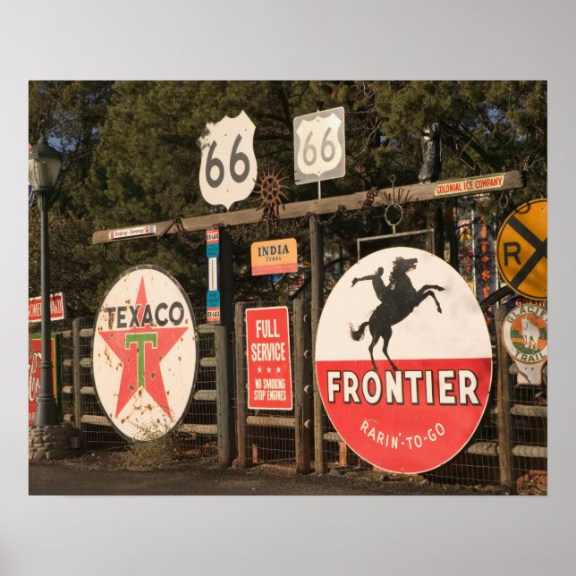 Póster EE.UU., Arizona, Sedona: Rótulos de publicidad ant (Frente)