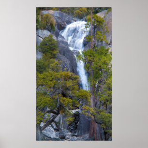 Póster EE. UU., California. Pequeña Cascada en Yosemite
