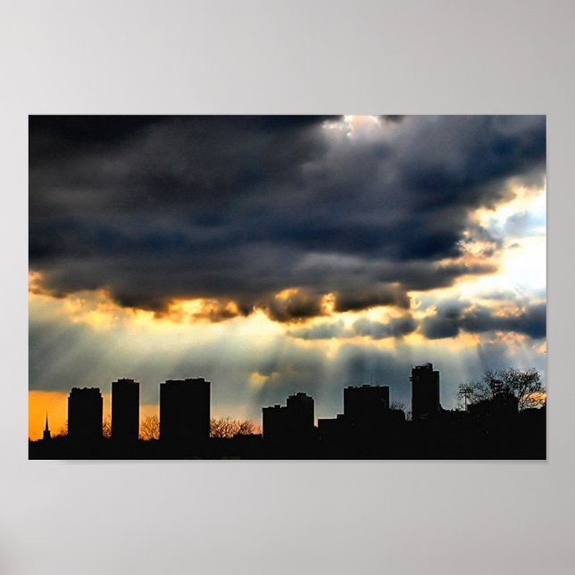 Póster El atardecer recortando la tormenta (Frente)