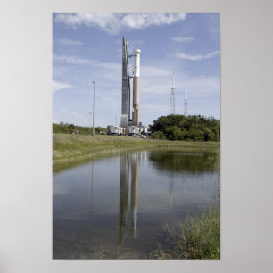 Póster El Atlas V/Centaur llega a la plataforma de lanzam