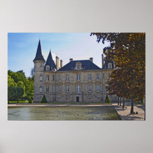 Póster El Chateau Pichon Longueville Baron y el estanque