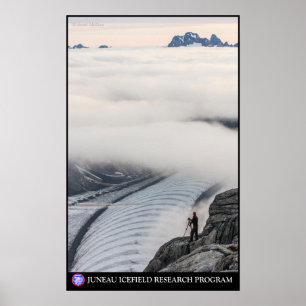 Póster El examinar cerca del foso de Gilkey - Juneau