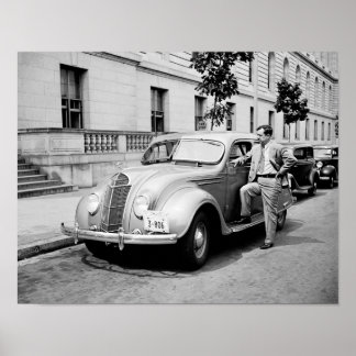 Póster El Kingfish - Huey Long con su auto - 1935