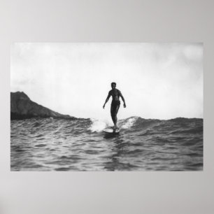 Póster El practicar surf en la persona que practica surf