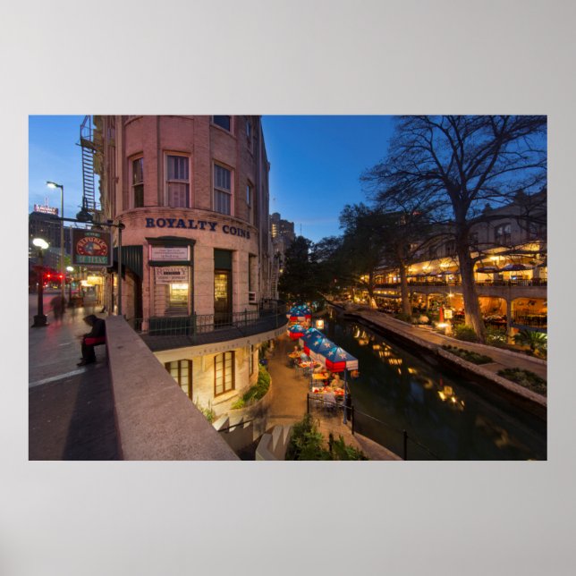 Póster El Riverwalk al atardecer en el centro de San Anto (Frente)