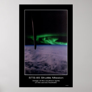 Póster El sur ilumina la aurora australiana...