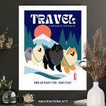 Póster EL TIEMPO QUE LOS VIAJEROS mastican sin marco o en<br><div class="desc">"THE TIME TRAVELERS" ©2024 Sandra Miller. ME ENCANTAN los afiches de viaje al estilo Art Déco. Pensé que este ilustracion de Chow que acababa de terminar resultó tan genial en un estilo vintage con la vieja escuela Chows. Esta raza celestial es un verdadero viajero de tiempo que no se ha...</div>