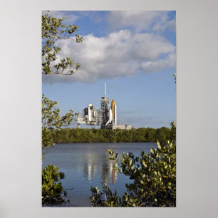 Póster El transbordador espacial la Atlántida sienta
