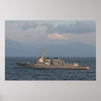 Póster El USS McCAMPBELL con el Monte Fuji al fondo
