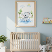 Elefante Adorable Chapoteando en Agua