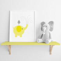 Elefante amarillo y gris y guarnición de aves