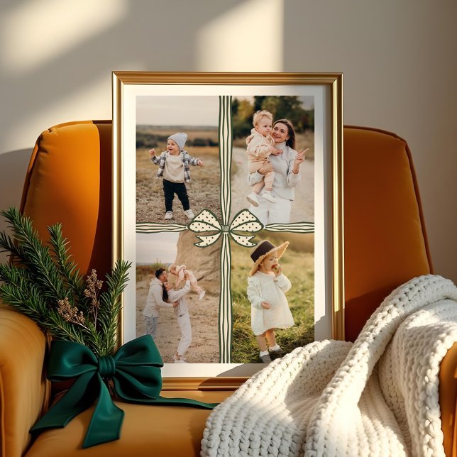 Póster Elegante Collage de fotos de la familia actual Bow (Elegant Green Bow & Ribbon Present Family Photo Collage Poster)