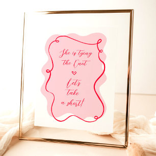 Póster Ella está atando el nudo toma una retro rosa ondul