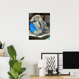 Póster Ella va a la piscina