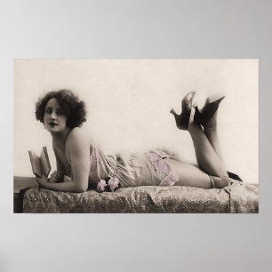 Póster En su lencería