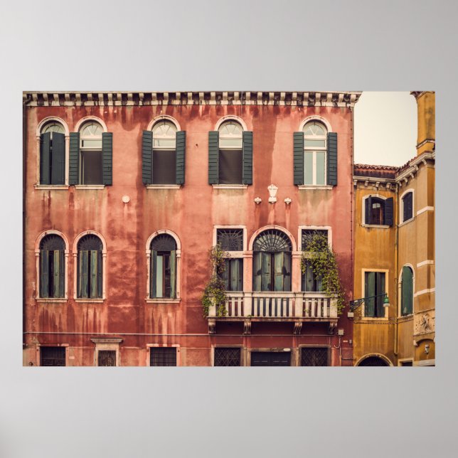 Póster Enfrente de una típica casa antigua en Venecia, It (Frente)