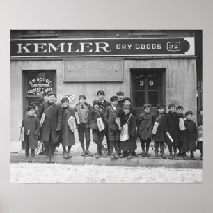 Póster Entregando los papeles dominicales, 1909. Foto de