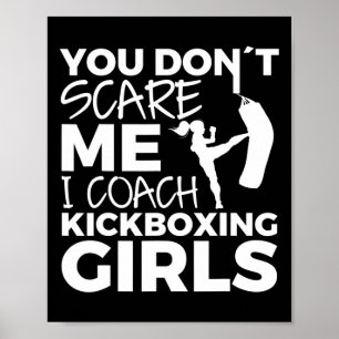 Póster Entrenador de chicas de kickboxing