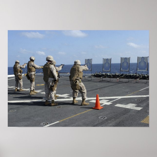 Póster Entrenadores de la policía militar con la Berretta (Frente)