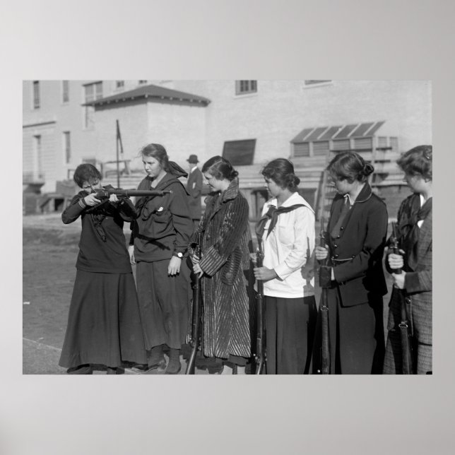 Póster Equipo de chicas Rifle, 1916 (Frente)