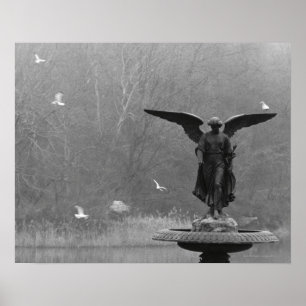 Póster Escultura del ángel en la charca