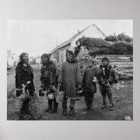 Eskimo Berry Pickers en Nome, Alaska Photography