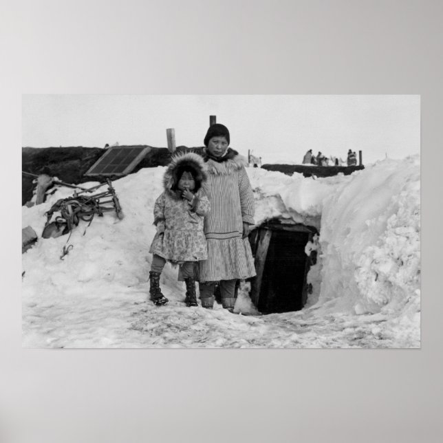 Póster Eskimos de Alaska afuera de su foto de casa (Frente)