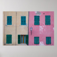 ESPACIO EXTERIOR NEGRO EN PARED PINTADA DE ROSA