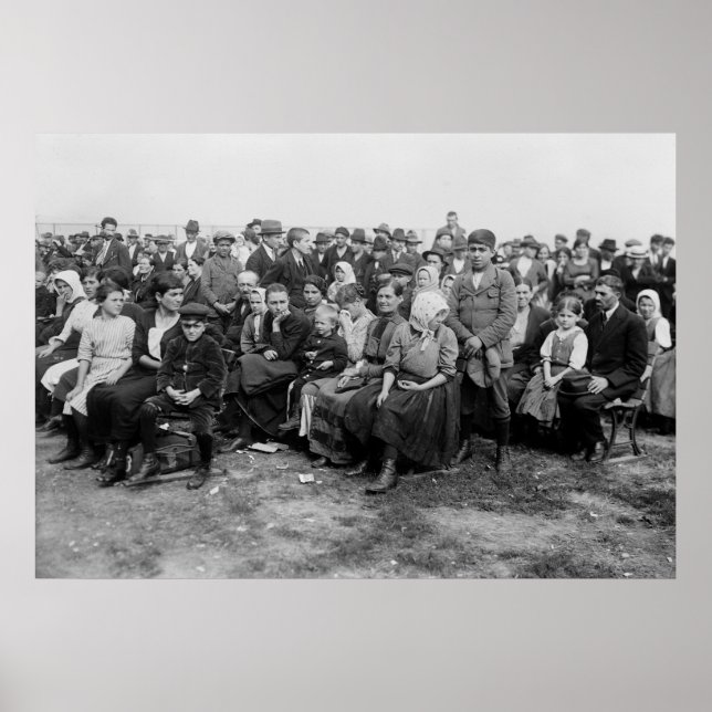 Póster Esperando en Ellis Island, a principios del siglo  (Frente)