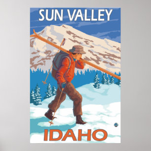 Póster Esquís de la nieve del esquiador que llevan - Sun