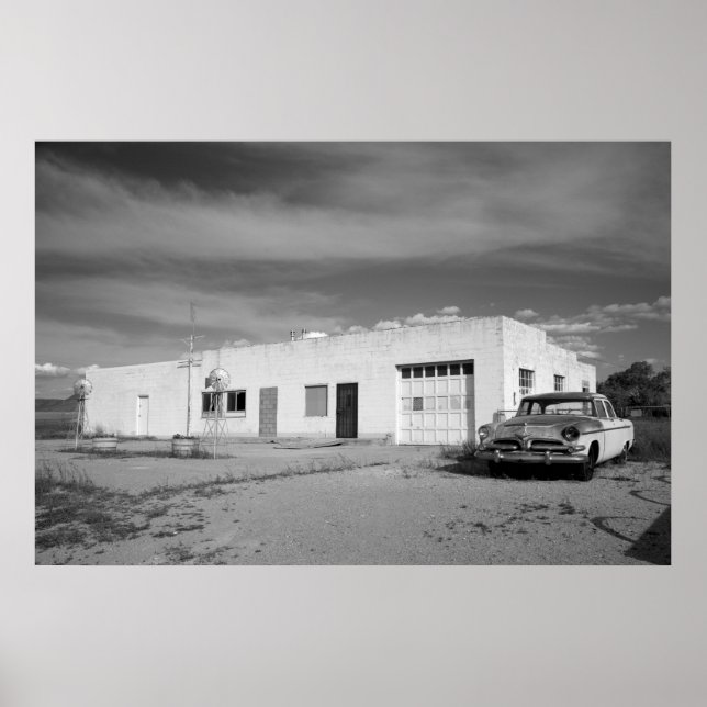 Póster Estación de gas abandonada (Frente)