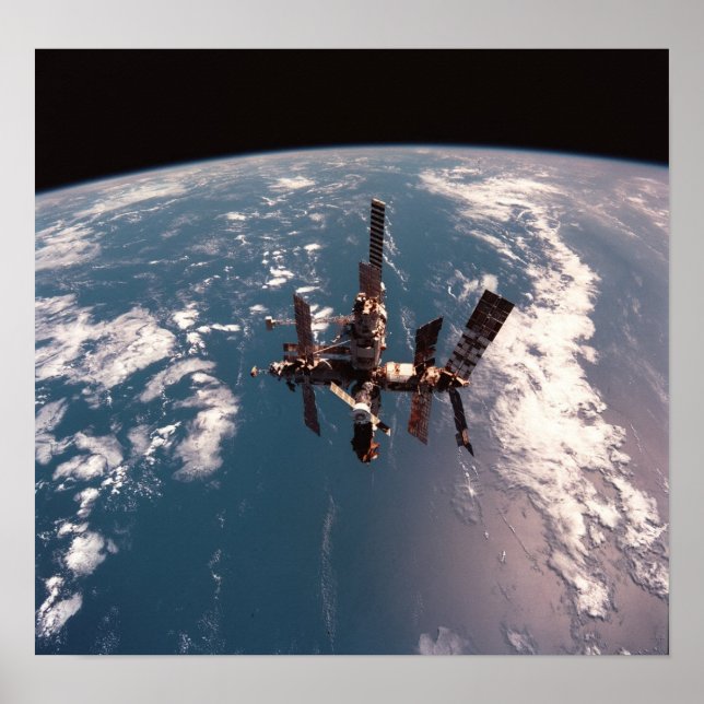 Póster Estación espacial Mir flota sobre la Tierra (Frente)