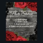 Póster Estación fotográfica de Red Roses Rustic Black Lac<br><div class="desc">Tarjetas y regalos Boda Mesa Rótulo</div>