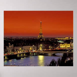 Póster Europa, Francia, París. Vista al atardecer de la T