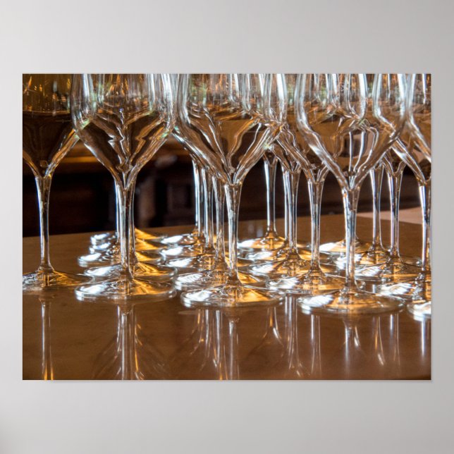 Póster Europa, Italia, Toscana. Gafas de vino en una bode (Frente)