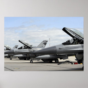 Póster F-16 Fighting Falcons await to launch