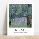 Póster Farmhouse in Upper Austria by Gustav Klimt<br><div class="desc">Bring the beauty of Gustav Klimt’s art into your home with this stunning poster of his painting “Farmhouse in Upper Austria.” Painted in 1911, this piece depicts a farmhouse in a clearing, surrounded by lush greenery and flowers. The careful lighting and use of gray bring the farmhouse into sharp focus,...</div>