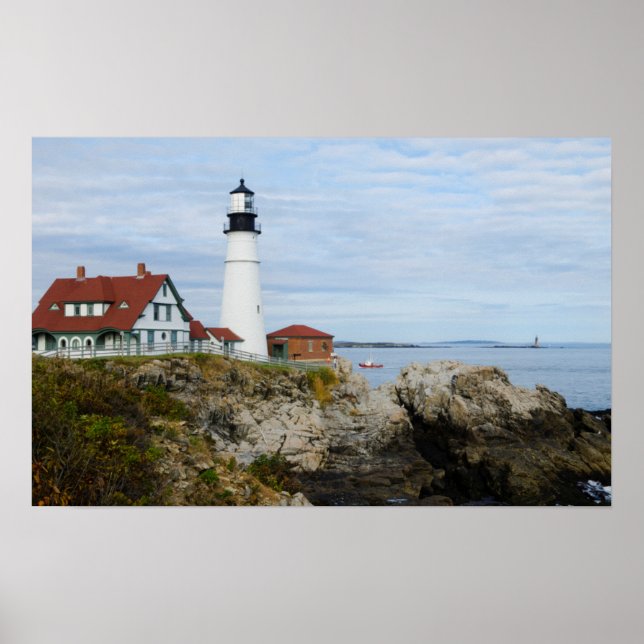 Póster Faro de Portland Headlight en la orilla rocosa (Frente)