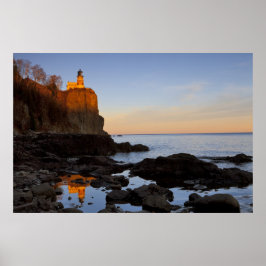 Póster Faro de Split Rock al atardecer cerca de Two