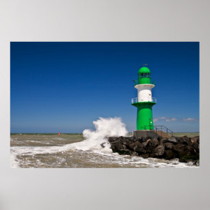 Póster Faro en Warnemuende en la costa de mar Báltico